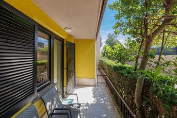 Appartements avec parking Malinska, Krk - 27654