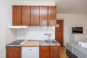 Apartamente cu parcare Malinska, Krk - 27654