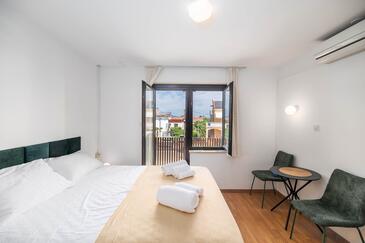 Apartamente cu parcare Malinska, Krk - 27654