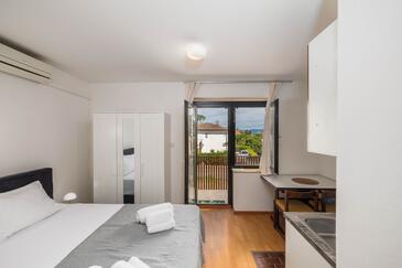 Apartamente cu parcare Malinska, Krk - 27654