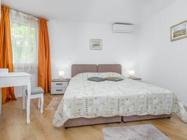 Apartmani uz more Poreč - 27669
