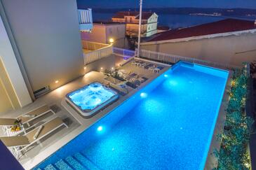 Leiligheter og rom med basseng Duce, Omis - 2768