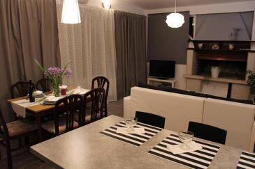 Tweekamerappartement Peroj, Fazana (A-27711-a)