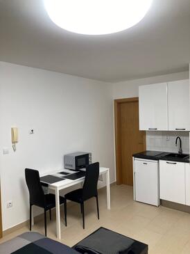 Apartmanok parkolóhellyel Pula - 27715