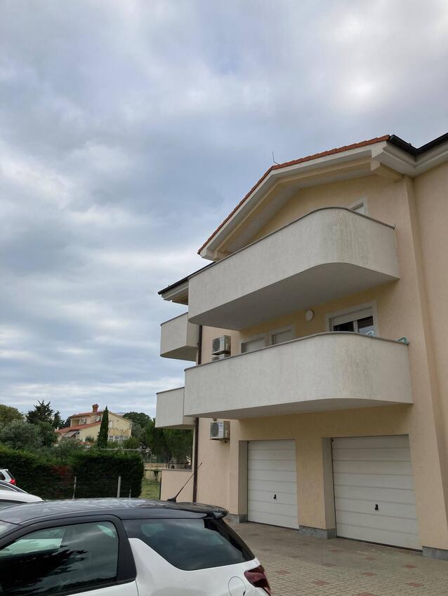 Apartmanok parkolóhellyel Pula - 27715