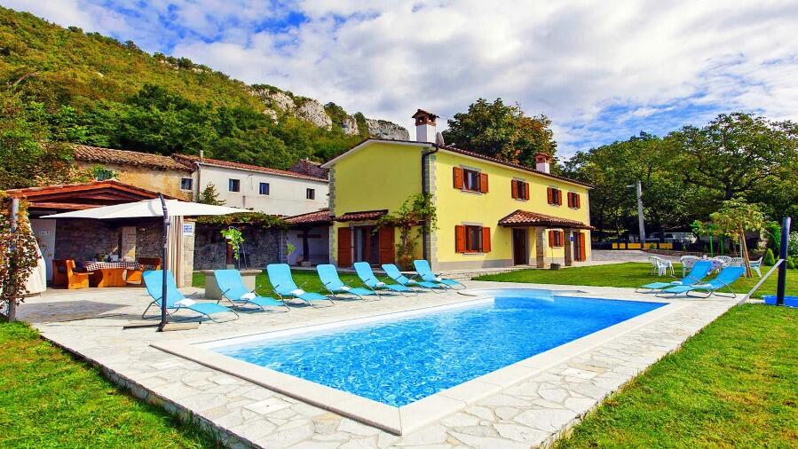 Holiday house with a swimming pool Dolenja Vas, Central Istria - Središnja Istra - 27722