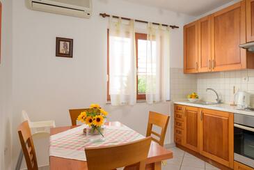Apartmány s parkoviskom Premantura, Medulin - 27726