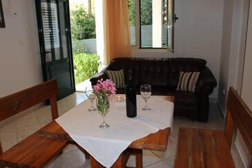 Apartmanok a tenger mellett Mimice, Omis - 2774