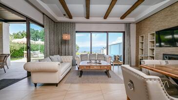 Feriehus med swimmingpool Kremenići, Krk - 27743