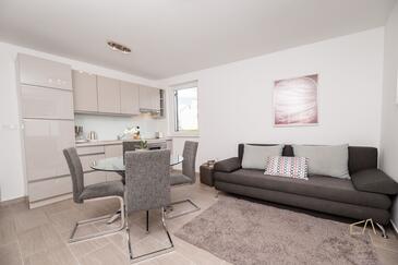 Apartments with WiFi Malinska, Krk - 27749