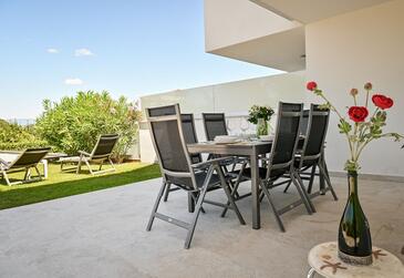 Двухкомнатные апартаменты Малинска - Malinska, Крк - Krk (A-27749-b)