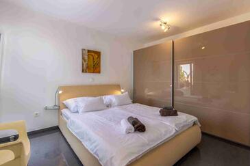 Apartmány s parkoviskom Njivice, Krk - 27754