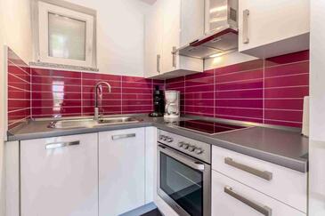 Апартаменты с парковкой Нивице - Njivice, Крк - Krk - 27754