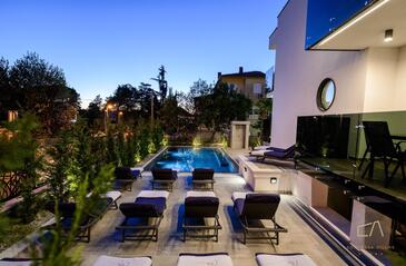 Apartamente cu piscină Malinska, Krk - 27757