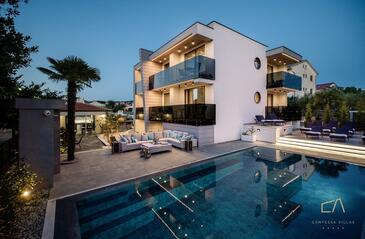 Apartamente cu piscină Malinska, Krk - 27757 Adriatic.hr