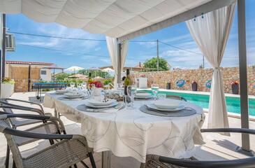Casă cu patru camere Dobrinj, Krk (K-27761)