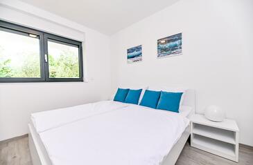 Appartamenti con parcheggio Kremenici, Veglia - Krk - 27774
