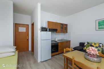 Apartamentos con parking Duce, Omis - 2778