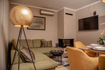 Dom s bazénom pre rodinu Pinezići, Krk - 27786