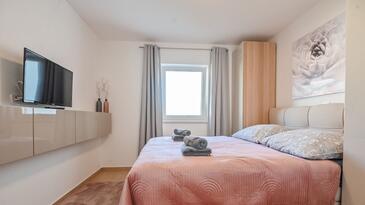 Apartmani s parkingom Kremenići, Krk - 27788