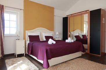 Family friendly house with a swimming pool Dobrinj, Krk - 27794