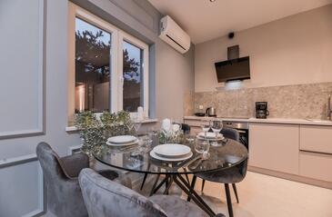 Apartamente cu piscină potrivite pentru familiile cu copii Silo, Krk - 27801