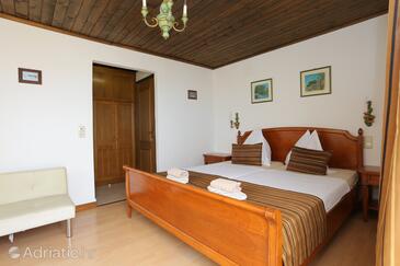 Ferienwohnungen und Zimmer am Meer Nemira, Omis - 2781