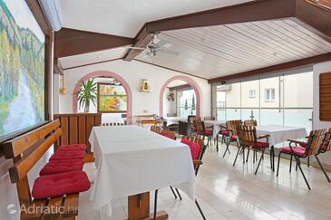 Apartmani i sobe uz more Nemira, Omiš - 2781