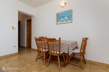 Apartments by the sea Nemira, Omiš - 2782