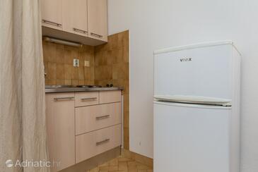 Apartmaji ob morju Nemira, Omiš - 2782