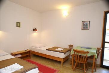 Apartments by the sea Nemira, Omiš - 2782