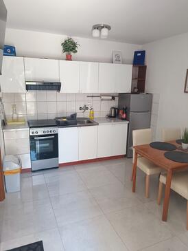 Апартаменты с парковкой Нови-Винодолски - Novi Vinodolski - 27824