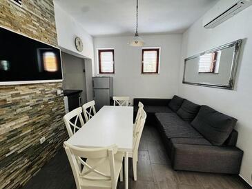 Apartments with parking space Pag - 27835