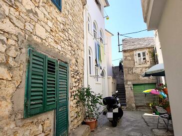 Apartments by the sea Primošten - 27855 Adriatic.hr