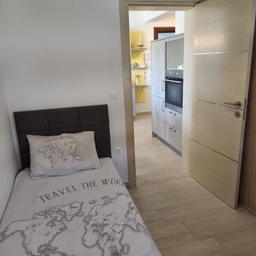 Apartmaji s parkingom Primošten - 27867