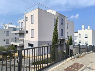 Apartamenty z parkingiem Primosten - 27871 Adriatic.hr