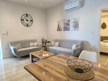 Apartamentos con parking Primošten Burnji, Primosten - 27873 Adriatic.hr