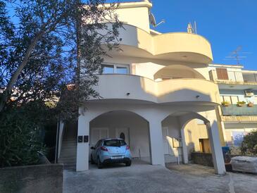 Apartments with parking space Primošten - 27875 Adriatic.hr
