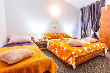 Appartementen aan zee Primosten - 27876