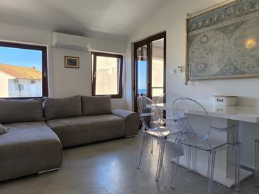 Apartmány s parkovištěm Primošten - 27879