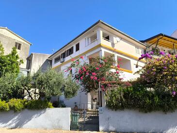 Lejlighedens parkeringsplads Primosten - 27879 Adriatic.hr