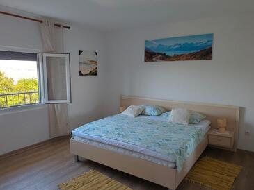 Ferienwohnungen mit Parkplatz Prizna, Senj - 27894