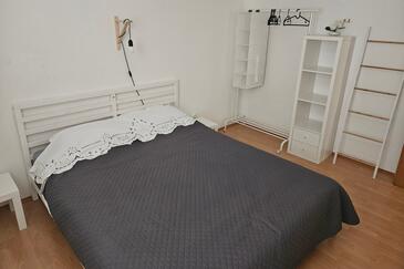 Apartamentos con parking Jezera, Murter - 27903