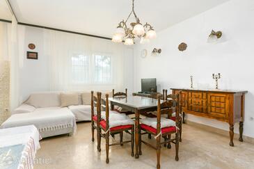 Apartments by the sea Marina, Trogir - 2791