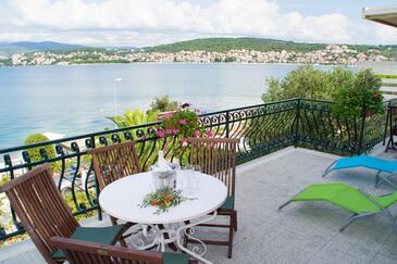 Apartments by the sea Okrug Gornji, Čiovo - 2792