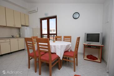 Apartments with parking space Rastići (Čiovo) - 2794