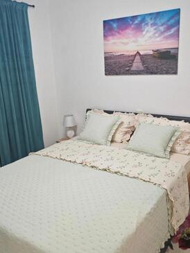 Sommerhus med parkering Maslenica, Novigrad - 27978