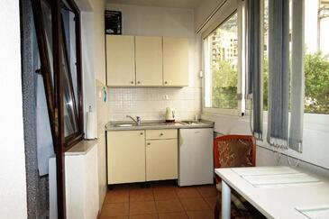 Apartamentos con parking Makarska - 27979