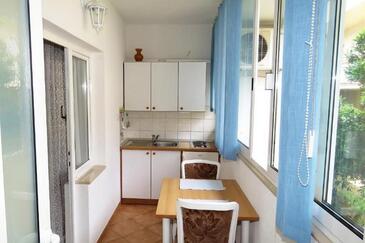 Apartamentos con parking Makarska - 27979