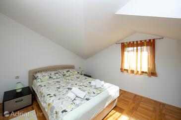 Apartmány s parkovištěm Biograd na Moru, Biograd - 28007